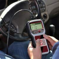 ESCANER AUTOMOTRIZ V8.4 MARCA INJECTOCLEAN MODELO CJ300