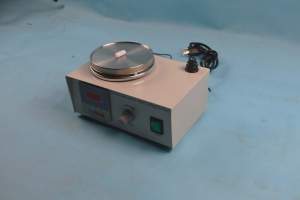 AGITADOR MAGNÉTICO CON CALEFACCIÓN DE LABORATORIO