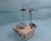 AGITADOR MAGNÉTICO CON CALEFACCIÓN DE LABORATORIO