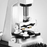 MAQUINA PARA ABRIR LA TAPA TRASERA DE RELOJES 