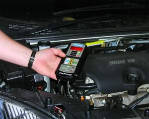 PROBADOR DE BATERIAS Y ANALIZADOR DE SISTEMAS ELECTRICOS MARCA MIDTRONICS MODELO PBT-300