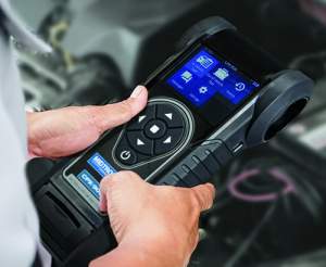 ANALIZADOR DE BATERIA Y SISTEMA MARCA MIDTRONICS MODELO CPX-900P